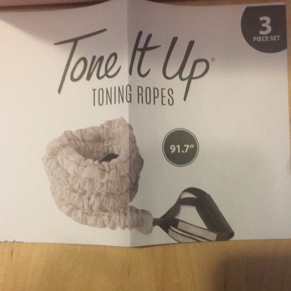 New Booty Band & Tone It Up Toning Ropes - Picture 5 of 14